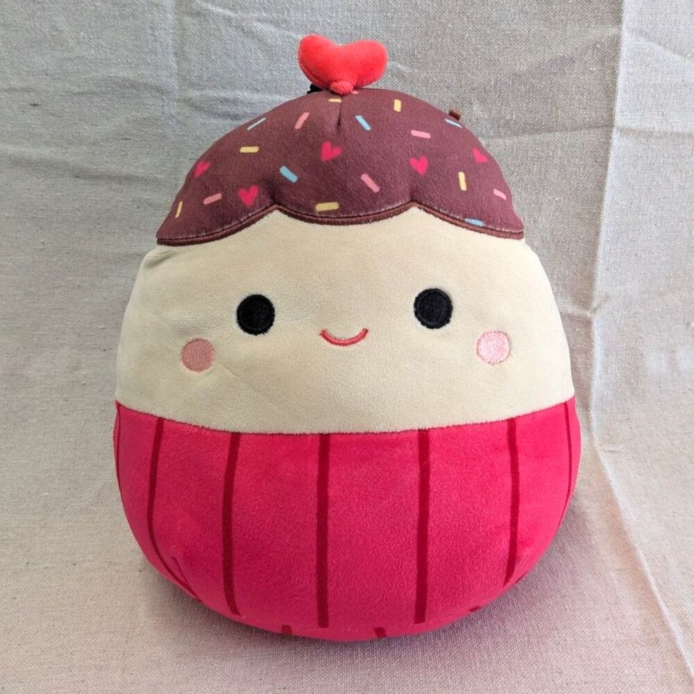 Ottie Cupcake Plush 11” Valentine Heart Cherry Squishmallows Kellytoy 2023